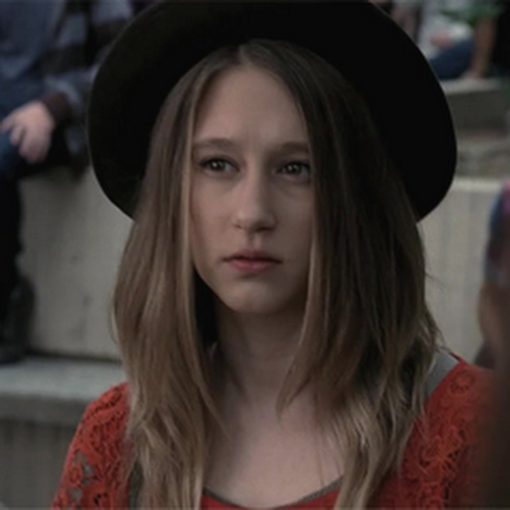 Meet your Posher, Taissa_
